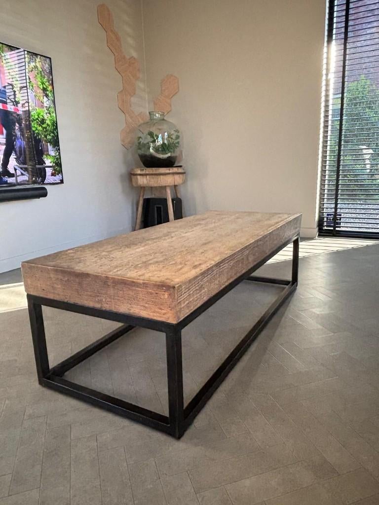 Salontafel zwart staal met houten blad, Huis en Inrichting, Tafels | Salontafels, Ophalen, Gebruikt, 100 tot 150 cm, 50 tot 100 cm