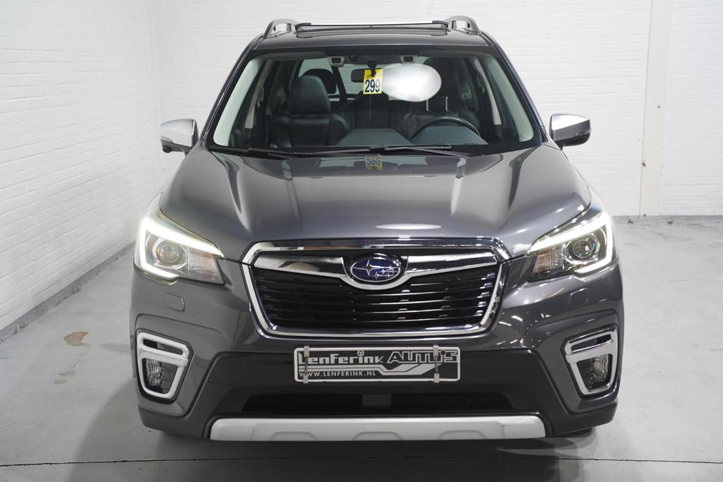 Subaru Forester 2.0i e-BOXER First Edition Leder Apple Carpl, Auto's, Subaru, 15 km/l, 4 cilinders, 150 pk, Bedrijf