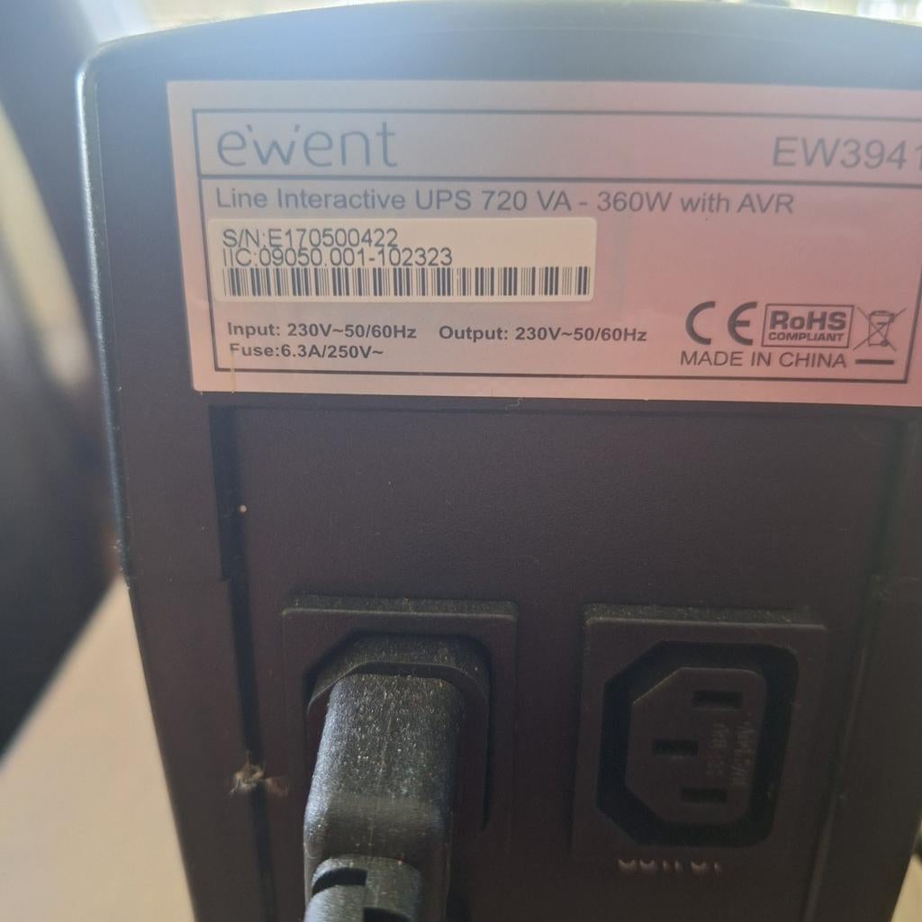UPS Ewent ew3941 360w, Ophalen of Verzenden
