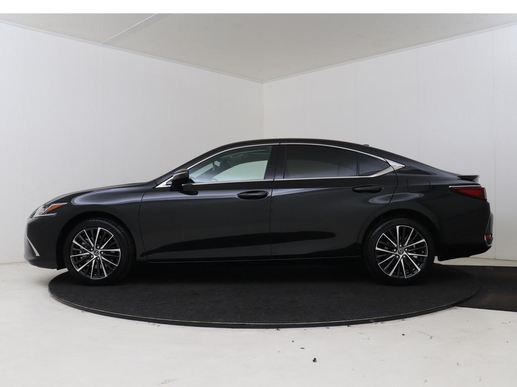 Lexus ES 300h 35th Edition Beperkt leverbaar! (bj 2025), Auto's, Lexus, 12 maanden, Zwart, 4 cilinders, 1655 kg