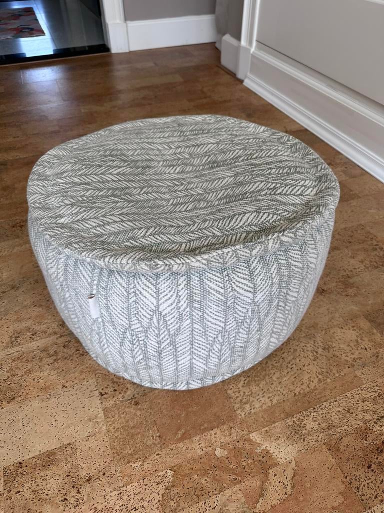 Riviera Mason Poefen / Voetenbanken, Ophalen, Rond, Minder dan 50 cm, Zo goed als nieuw