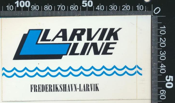 Sticker: Larvik Line - Frederikshaven Larvik, Verzamelen, Stickers, Zo goed als nieuw, Bedrijf of Vereniging, Ophalen of Verzenden
