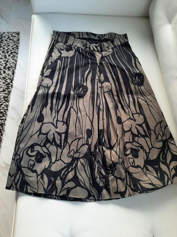 Rok van Simon Barbieri. Made in Italië..  . Maat 36, Kleding | Dames, Rokken, Zo goed als nieuw, Maat 36 (S), Groen, Onder de knie