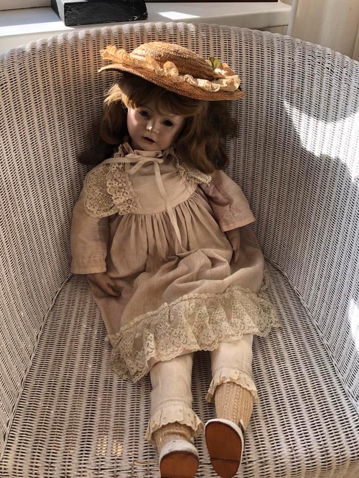 Antieke porseleinen pop, handgemaakt, Antiek en Kunst, Antiek | Speelgoed, Ophalen of Verzenden