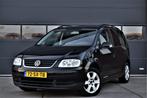Volkswagen Touran 1.4 TSI Business NAP 7 persoons Youngtimer, Auto's, Stof, Gebruikt, Zwart, 4 cilinders