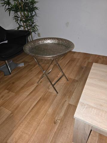 Zilveren Bijzettafel / Dienbladtafel beschikbaar voor biedingen