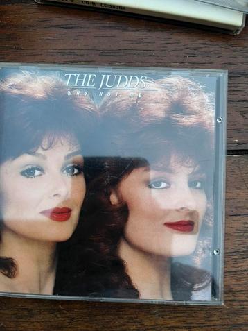 24 cd’s te koop lees de advertentie goed door beschikbaar voor biedingen