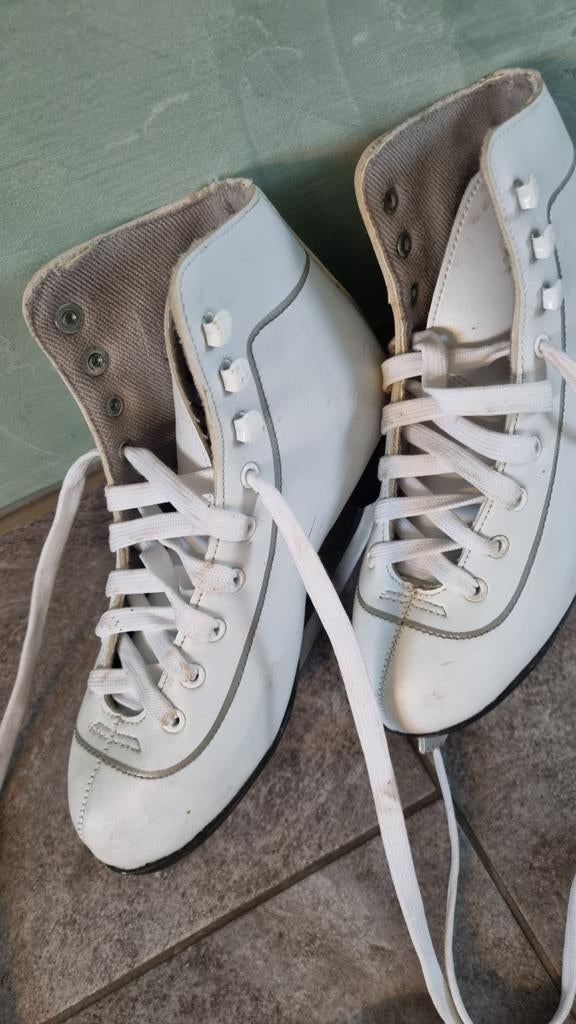 Nijdam Kunstschaatsen - Maat 36, Sport en Fitness, Schaatsen, Ophalen, Gebruikt, Kunstschaatsen, Nijdam