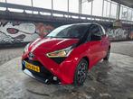 Toyota Aygo 1.0 Vvt-i 5D AIRCO️✅️KEYLESS️✅️CAMERA️✅LEER️✅️, 4 stoelen, Leder, 24 km/l, Handgeschakeld