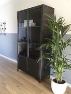Metalen vitrinekast Castello twv €400, Ophalen, Zo goed als nieuw, 25 tot 50 cm, Metaal