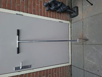 TE HUUR: grondboor 7cm beschikbaar voor biedingen