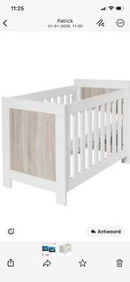 2/1 baby en peuter bed met matras, Kinderen en Baby's, Kinderkamer | Complete kinderkamers, Ophalen of Verzenden, Zo goed als nieuw