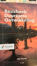Basisboek Duurzame Ontwikkeling - Niko Roorda, Boeken, Studieboeken en Cursussen, Ophalen of Verzenden, Gamma, Zo goed als nieuw