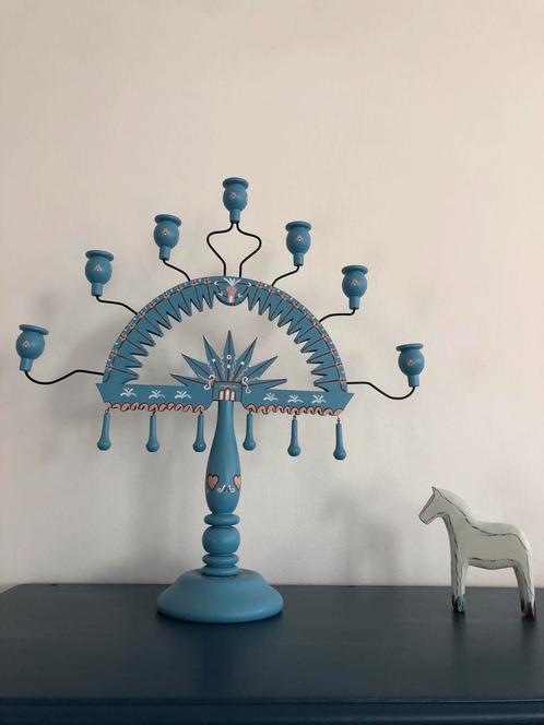 Vintage Zweedse houten handgemaakte kandelaar uit Småland, Antiek en Kunst, Antiek | Kandelaars, Overige materialen, Ophalen of Verzenden