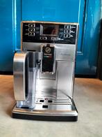 Volautomatische espresso machine met melkbeker. Refurbished, Ophalen of Verzenden, Zo goed als nieuw, Koffiemachine