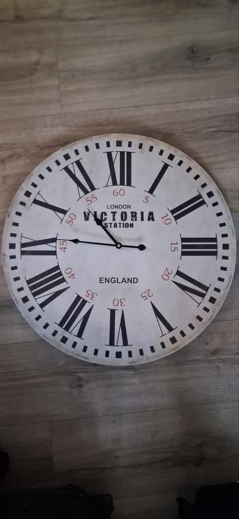 Vintage Wandklok - Victoria Station London, Ophalen, Gebruikt, Analoog, Wandklok