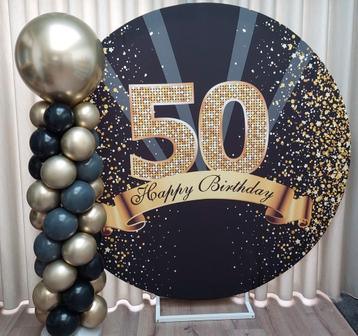 Versiering backdrop cirkel ballon standaard pilaar 50 jaar