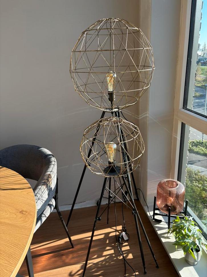 2 mooie staande lampen van Riverdale, Huis en Inrichting, Lampen | Vloerlampen, Zo goed als nieuw, 100 tot 150 cm, Metaal, Ophalen