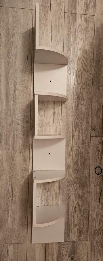 Hoekkast, wandkast, mini plantenkast beschikbaar voor biedingen
