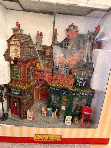 Lemax facade  - The Curio Shoppe & Prince of Wales Pub beschikbaar voor biedingen