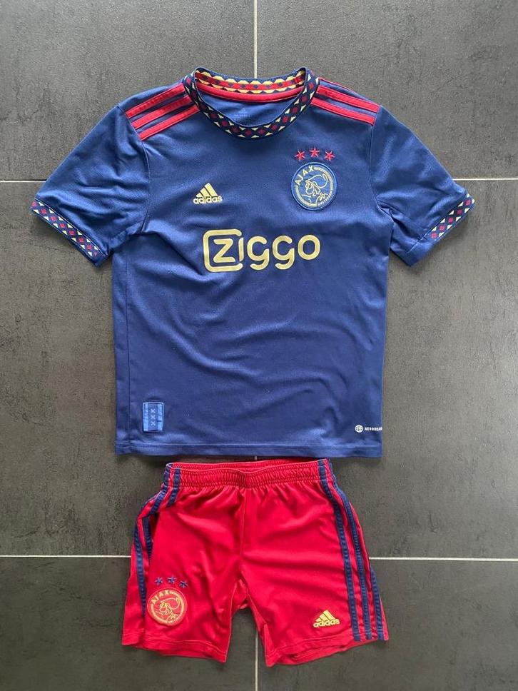 Officieel Ajax Uittenue Kids - Seizoen 22/23, Sport en Fitness, Voetbal, Gebruikt, Set, Maat XS of kleiner, Ophalen of Verzenden