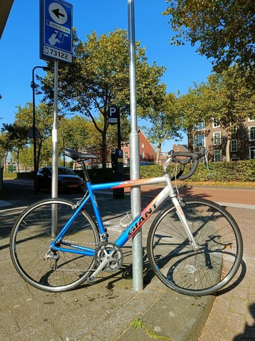 Mooie wielrenfiets, Fietsen en Brommers, Fietsen | Racefietsen, Gebruikt, Heren, Giant, Meer dan 20 versnellingen, 28 inch, Aluminium