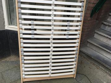 Bedbodems diverse, hout en metaal verstelbaar 90 x 200 beschikbaar voor biedingen