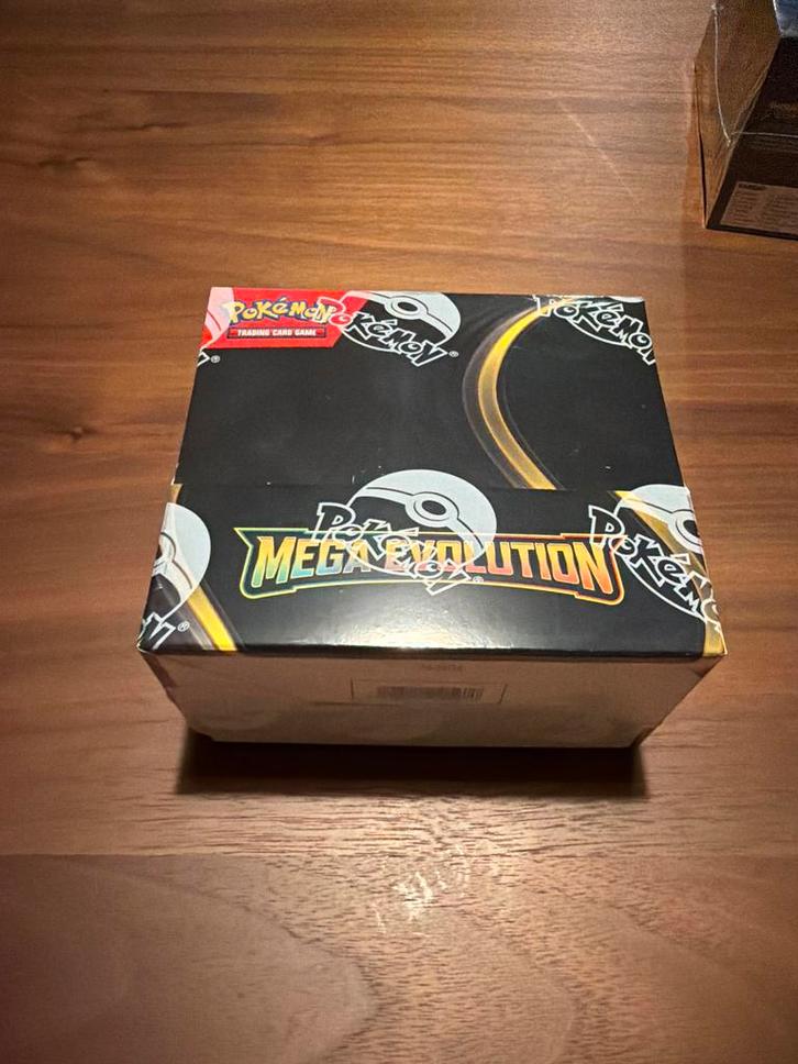 Pokemon Booster Box - Mega Evolution, Hobby en Vrije tijd, Verzamelkaartspellen | Pokémon, Nieuw, Boosterbox, Ophalen of Verzenden