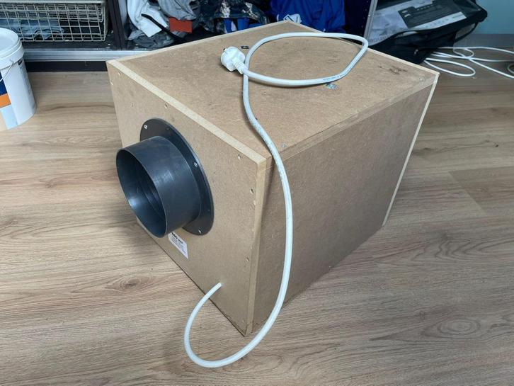 Softbox 550m3 MDF geluidsarm met flens 160mm, Doe-het-zelf en Verbouw, Ventilatie en Afzuiging, Zo goed als nieuw, Afzuiger, Ophalen of Verzenden