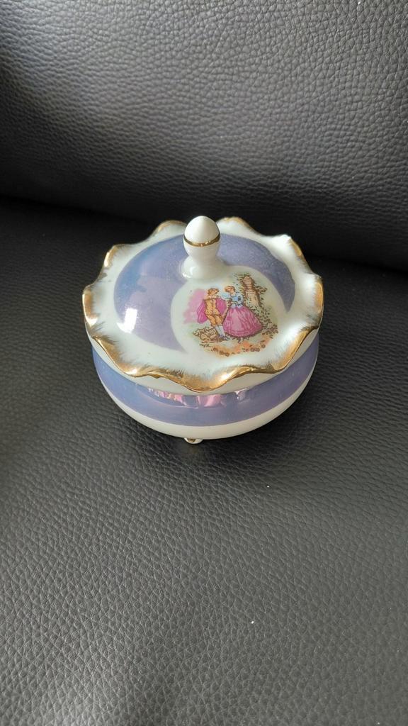 Vintage Sierlijk Schaaltje met Deksel, Antiek en Kunst, Antiek | Porselein, Ophalen of Verzenden