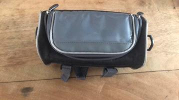 Te koop Klein fiets tasje ook voor telefoon beschikbaar voor biedingen