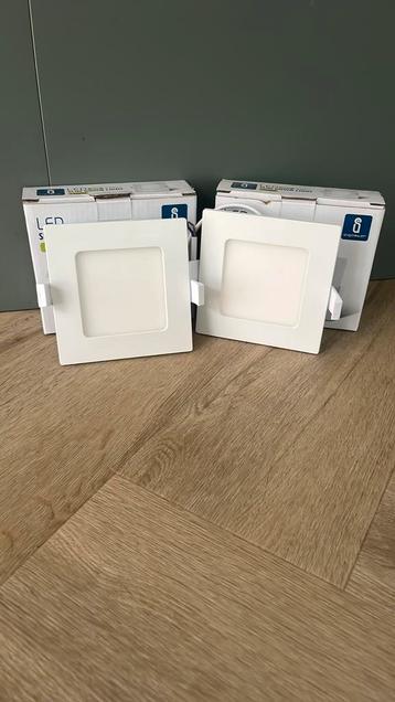 Led lamp voor aan je plafond beschikbaar voor biedingen