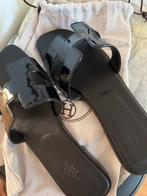 Hermes slippers, Kleding | Dames, Ophalen of Verzenden, Zo goed als nieuw, Zwart