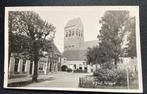 fotokaart / ansichtkaart van Ferwerd, Vrijhof., Verzamelen, Ansichtkaarten | Nederland, Verzenden, 1940 tot 1960, Noord-Brabant