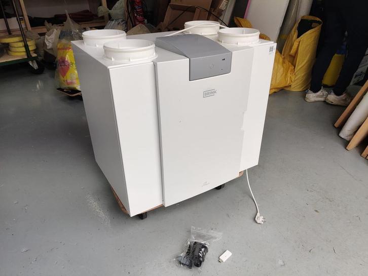 WTW nieuw ongeberuikt Brink Flair 300 + draadloos bed paneel, Doe-het-zelf en Verbouw, Ventilatie en Afzuiging, Nieuw, Ventilator en Afzuiger