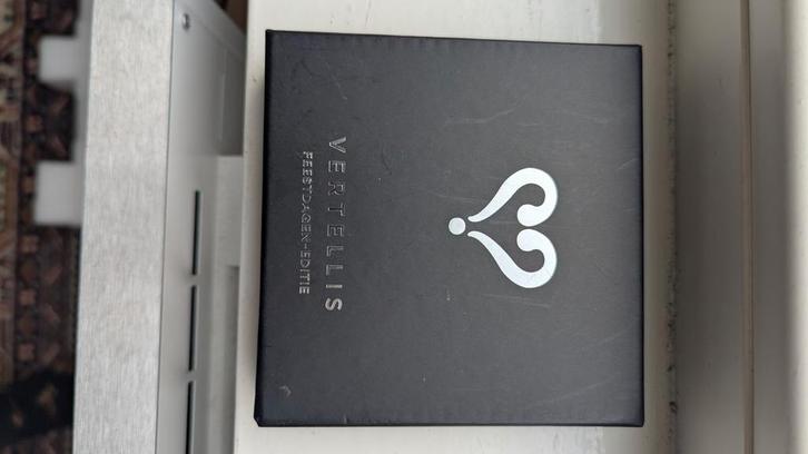 Vertellis Feestdagen Editie - Vragenkaartspel, Hobby en Vrije tijd, Gezelschapsspellen | Bordspellen, Zo goed als nieuw, Drie of vier spelers