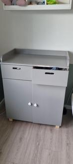 Gratis grijze commode kast, Kinderen en Baby's, Kinderkamer | Commodes en Kasten, 50 tot 70 cm, Gebruikt, Commode, Ophalen