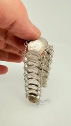 Antiek zilveren armband van 24 muntjes: Koning Wilhel 111, Ophalen of Verzenden, Zilver, Armband