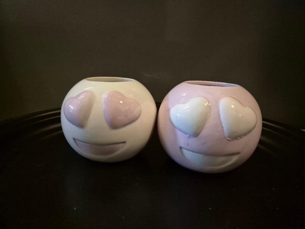 smiley vaasjes, set van 2 vaasjes/potjes, Wit, Aardewerk of Porselein, Nieuw, Ophalen of Verzenden