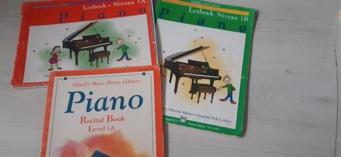 Alfreds Basic piano lesboeken 1a en 1b en speelboek 1b, Muziek en Instrumenten, Bladmuziek, Gebruikt, Les of Cursus, Populair