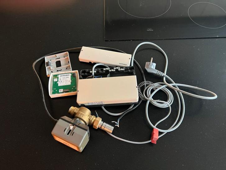 Cv thermostaat set: VS5500, CRNVAX VAG5000, Honeywell VC4013, Doe-het-zelf en Verbouw, Thermostaten, Gebruikt, Ophalen of Verzenden