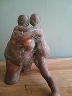 Gesigneerd beeldje van een dikke en een dunne dame, Antiek en Kunst, Kunst | Beelden en Houtsnijwerken, Ophalen of Verzenden