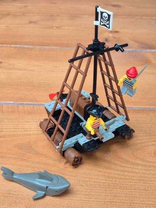Lego Pirates 6261 Raft Raiders, Kinderen en Baby's, Speelgoed | Duplo en Lego, Gebruikt, Lego, Complete set, Ophalen of Verzenden