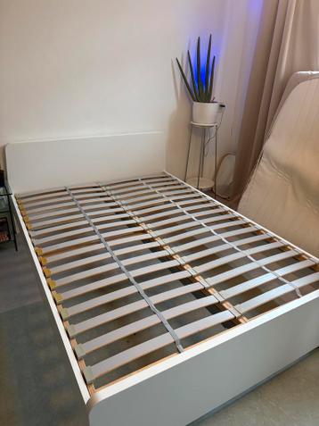 Ikea Bedframe 140x200 + Lattenbodem - afbeelding 4