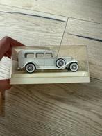 Ambulance Solido Cadillac, Ophalen of Verzenden, Zo goed als nieuw, Auto, Solido