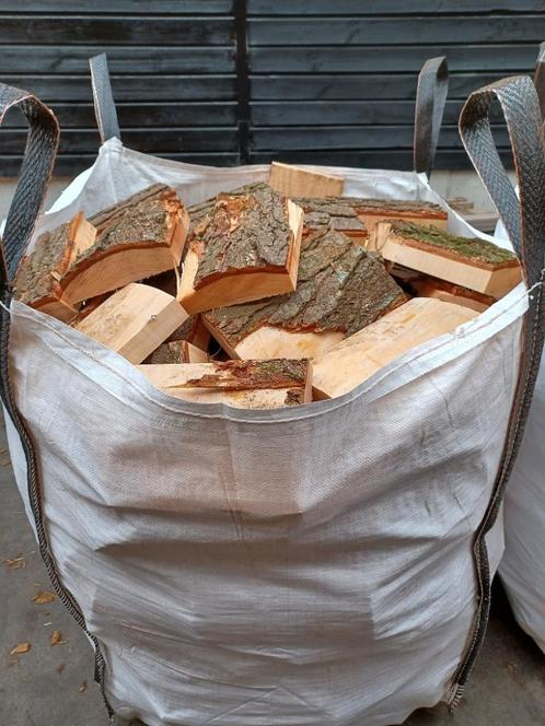 Kachelhout blokken van douglas per m3 55 euro, Tuin en Terras, Haardhout, Blokken, Overige houtsoorten, Ophalen
