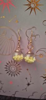 Nieuwe oorhangers bolletjes, Sieraden, Tassen en Uiterlijk, Oorbellen, Ophalen of Verzenden, Nieuw, Overige materialen, Hangers
