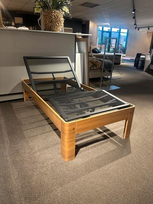 Showroommodel Auping Auronde 2000 100/210 ELEKTRISCH! -50%, Huis en Inrichting, Slaapkamer | Bedden, Zo goed als nieuw, Eenpersoons
