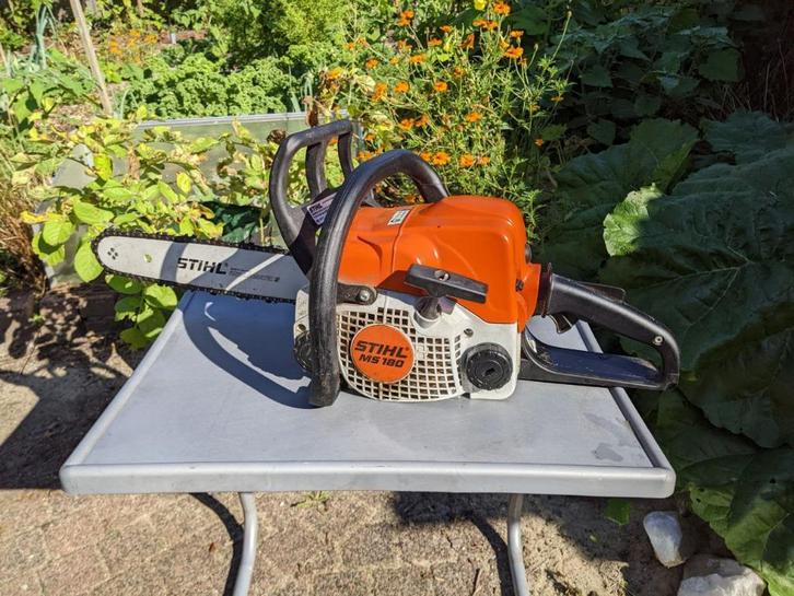 Stihl kettinzaag MS 180, Tuin en Terras, Hand-tuingereedschap, Gebruikt, Overige soorten, Ophalen of Verzenden