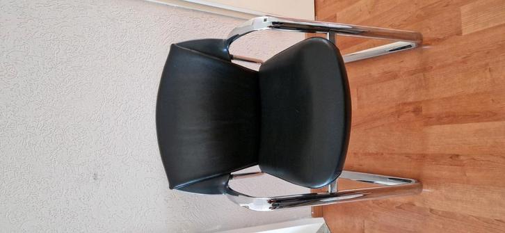 Set van 4 Stoelen – Cambio FLT Leder in ruil voor plantje, Huis en Inrichting, Stoelen, Zo goed als nieuw, Zwart, Ophalen